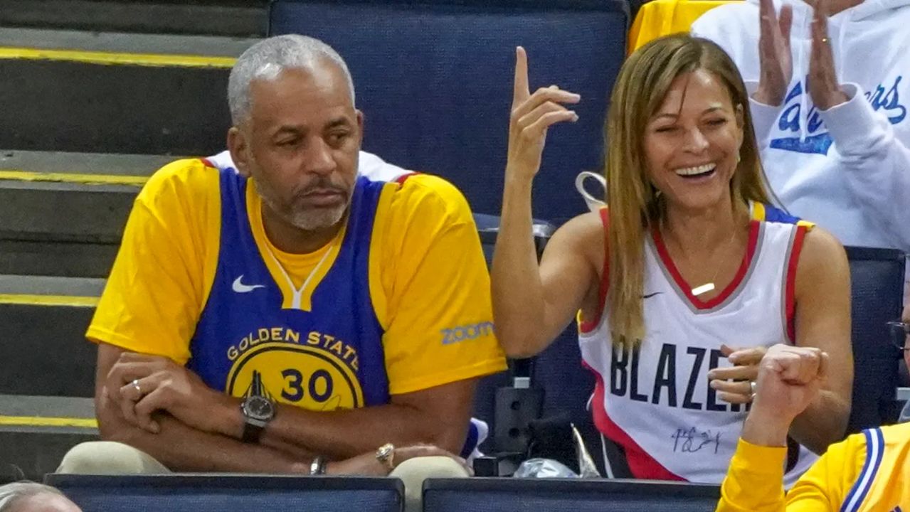 Dell and Sonya Curry.