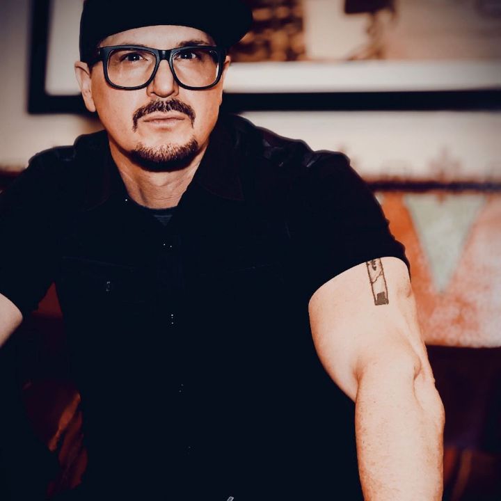 Zak Bagans started wearing prism glasses after damage to his eyes.