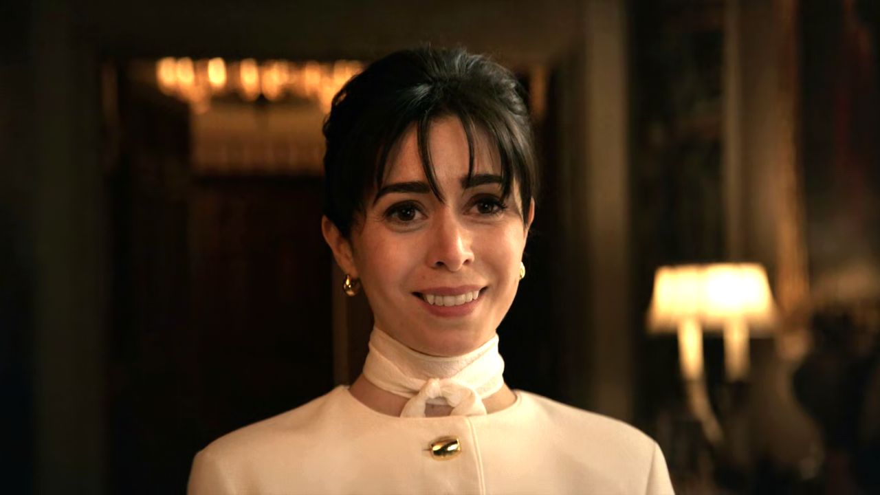 Cristin Milioti’s teeth add a sinister edge to Sofia Falcone’s smile in ‘The Penguin.’