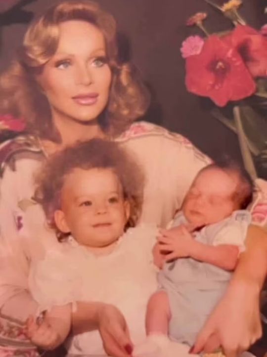 Jocelyn Wildenstein with her children, Diane and Alec Jr.