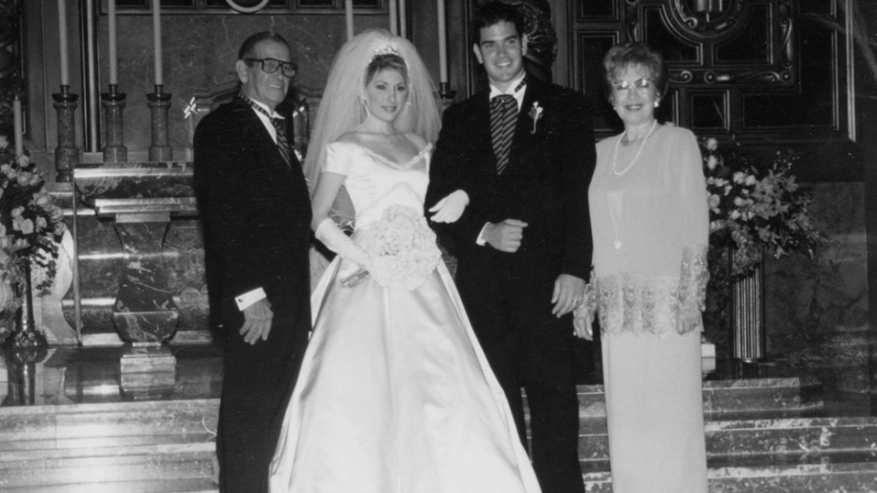 Marco Rubio married Jeanette Dousdebes on October 17, 1998, at the Church of the Little Flower, Coral Gables.