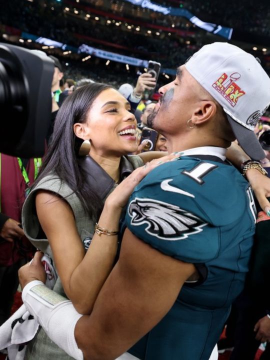 In 2025, Jalen Hurts led the Philadelphia Eagles to victory in Super Bowl LIX, celebrating with fiancée Bryonna “Bry” Rivera Burrows.