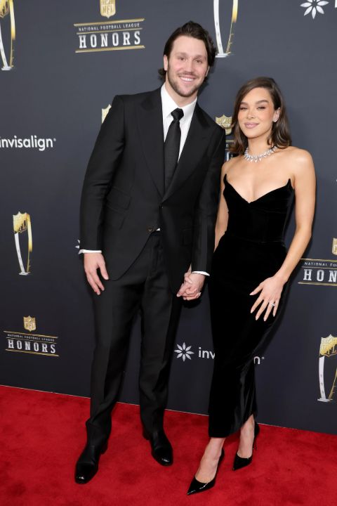 Josh Allen with his fiancée, Hailee Steinfeld.