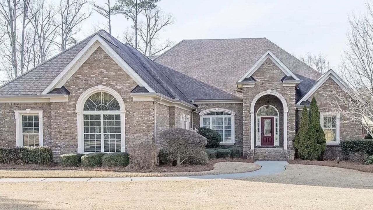 Angie Stone's 5-bedroom, 5-bathroom house in Locust Grove, Georgia, spans 5,600 square feet.