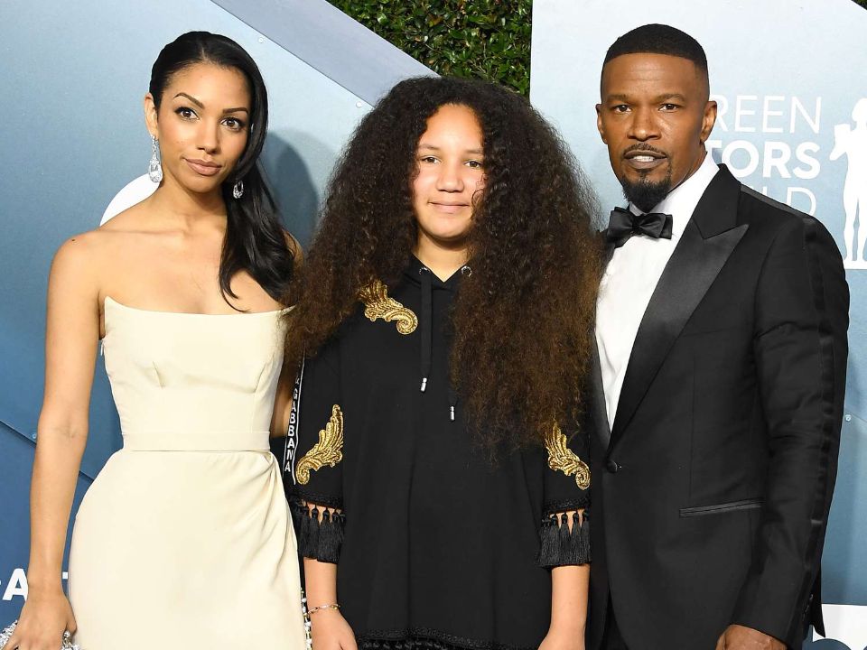 Jamie Foxx does not have a wife, but he's a father to two daughters.
