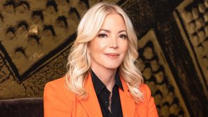 Jeanie Buss' $1B Net Worth: Buss Family's Fortune (2025)