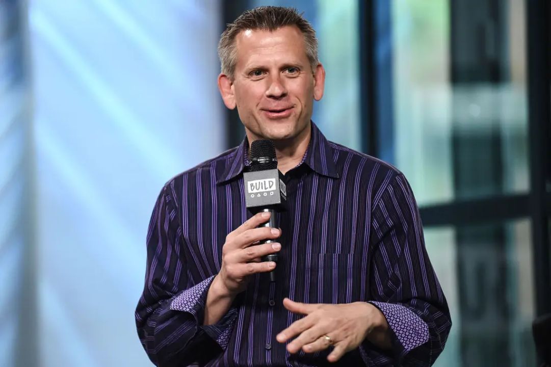 John Brenkus' net worth was $10-20 million at the time of his death in 2025.