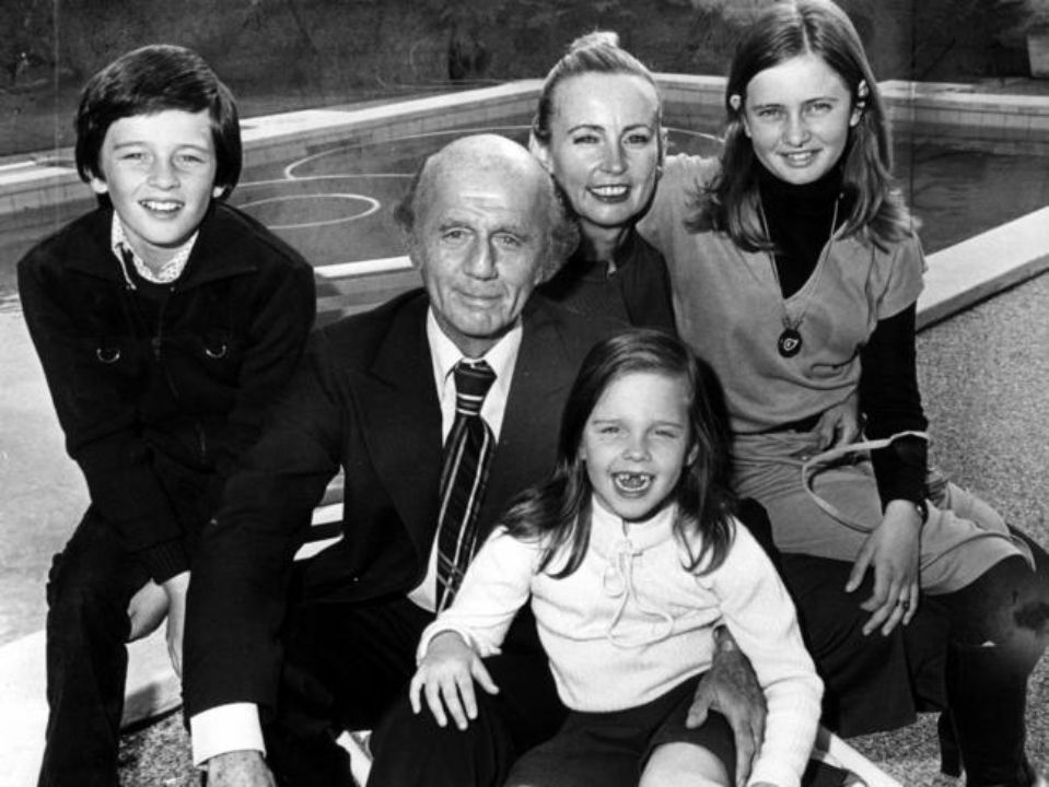 Julian McMahon's Parents and Sisters: Meet His Mom and Dad