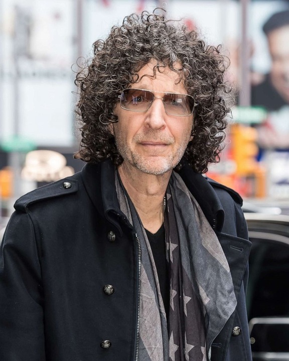 Howard Stern's net worth is estimated at $650 million in 2025.