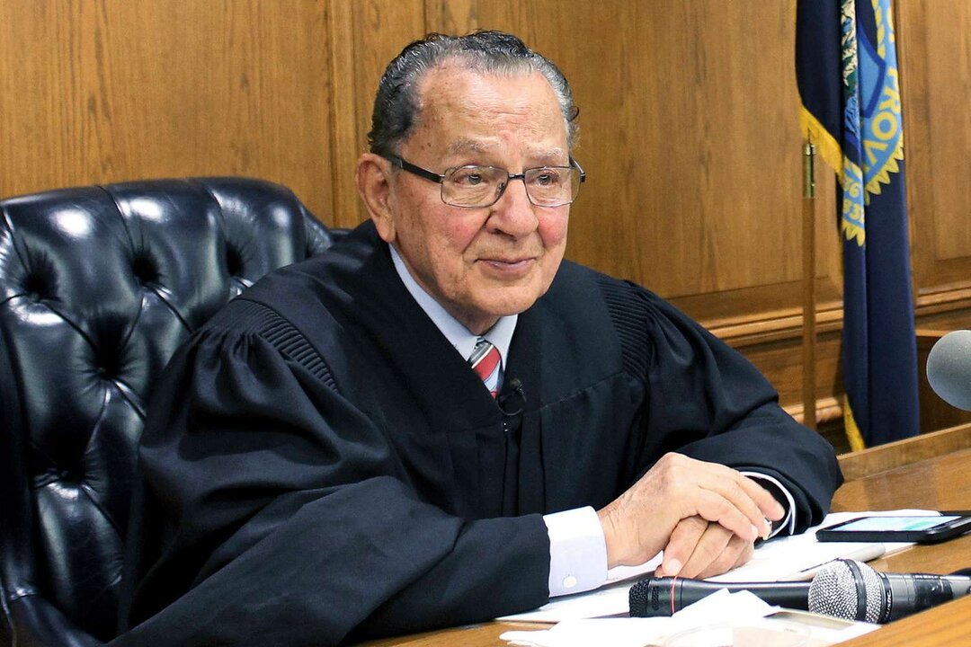 Judge Frank Caprio's net worth was $2 million.