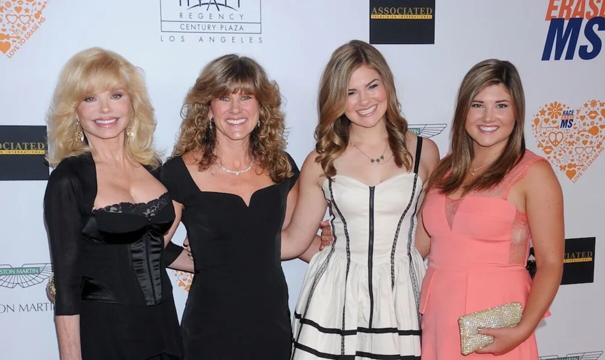 Loni Anderson with her daughter, Deidra Hoffman, and two grandkids.