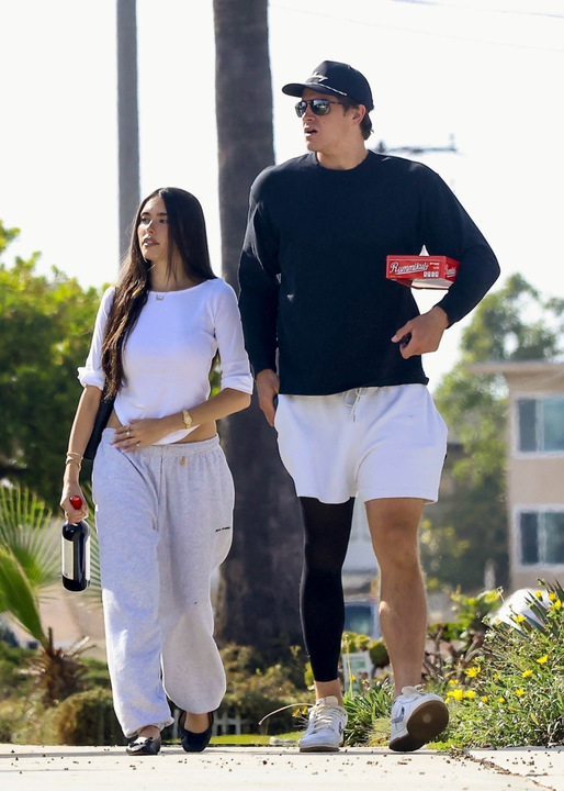 Justin Herbert with his girlfriend, Madison Beer.