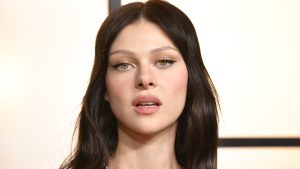 Nicola Peltz Beckham Net Worth 2026—Parents & Family Fortune
