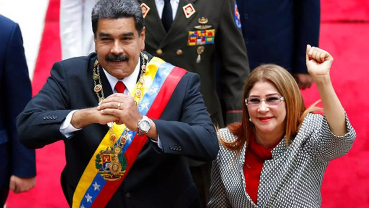 Nicolás Maduro with his wife, Cilia Flores.