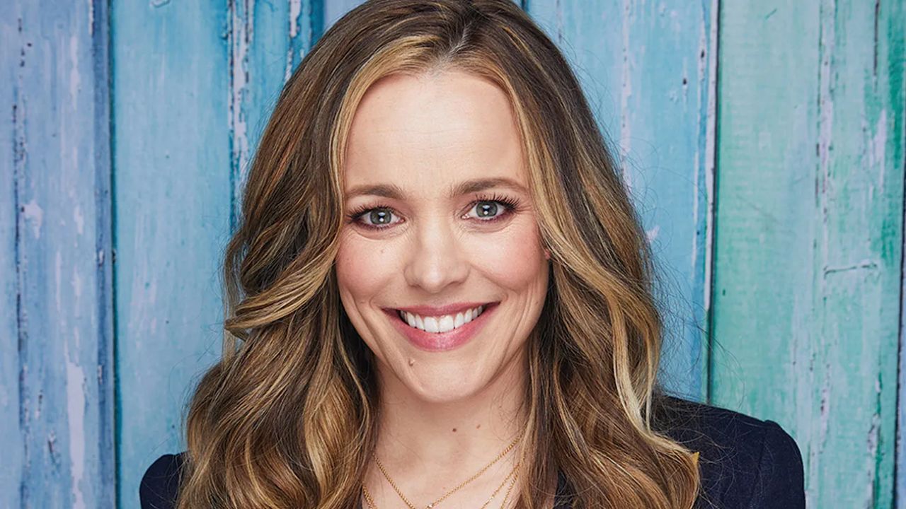 Rachel McAdams' net worth is estimated at $20 million to $25 million in 2026.