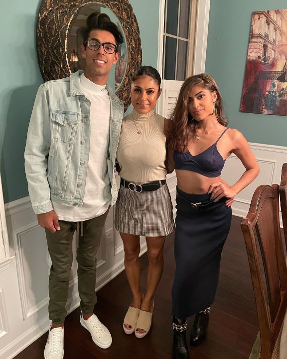 Akshay Bhatia with his family.
