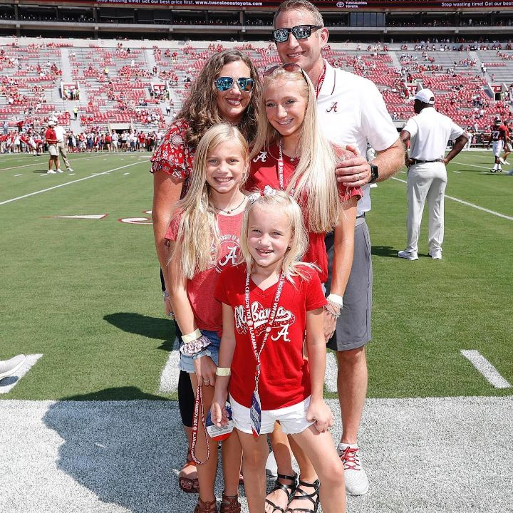Nate Oats with his wife and kids.