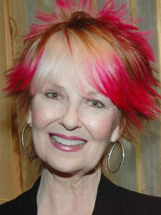 Shelley Fabares' net worth was estimated at $6 million.